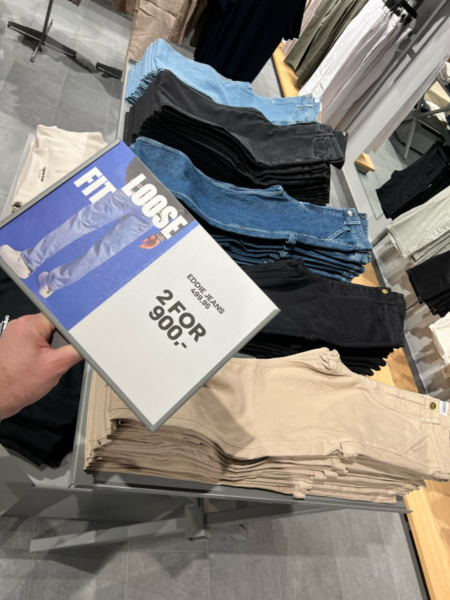 Loose fit jeans 