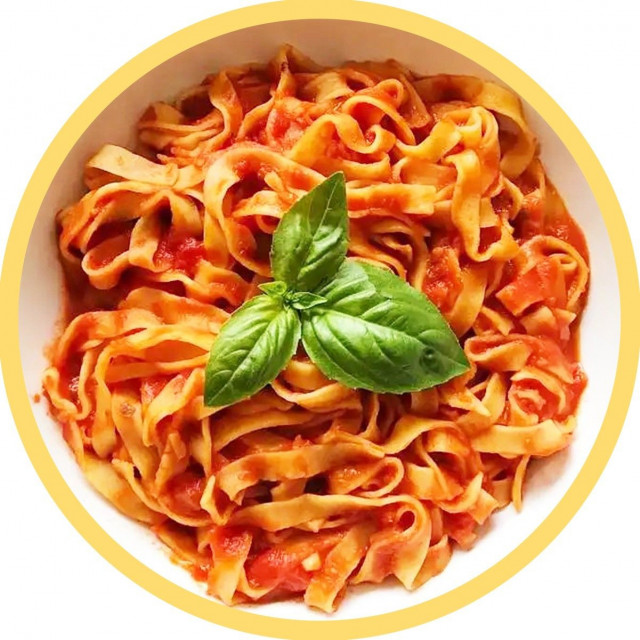 Tagliatelle al pomodoro 