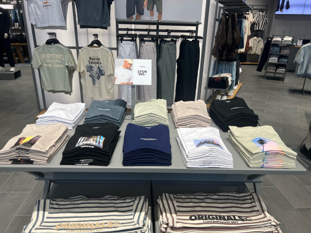 T-shirts 