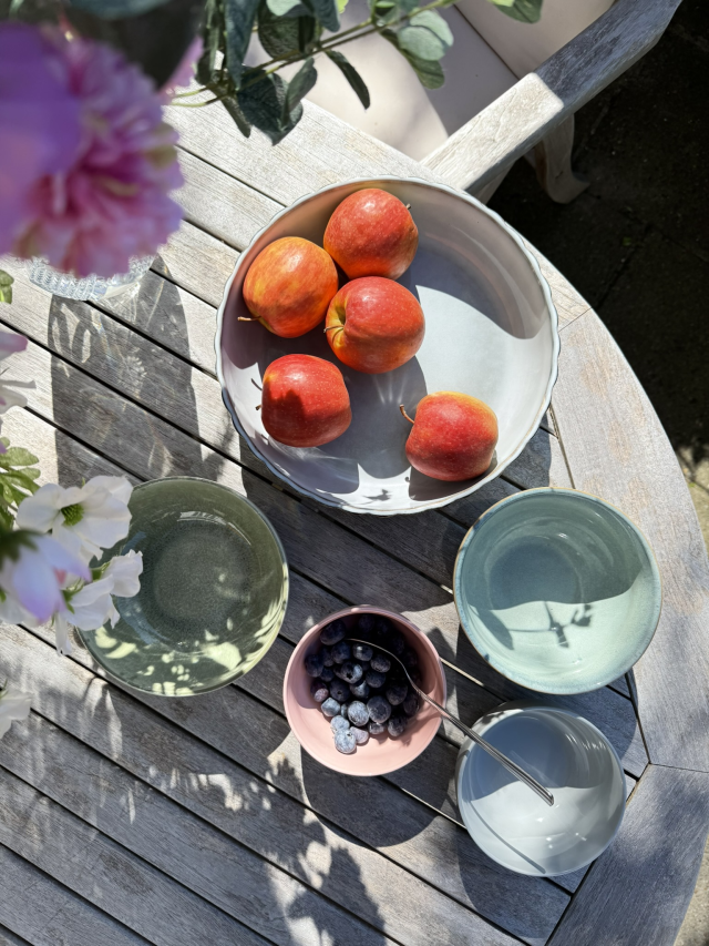 Farverig keramik til sommerbordet 🌷☀️