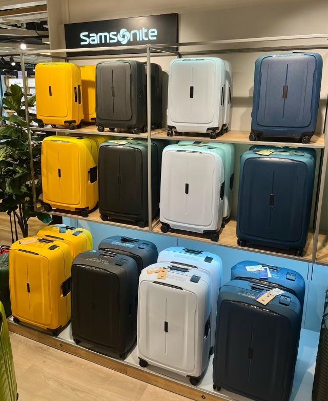 SAMSONITE ESSENS 🛩️