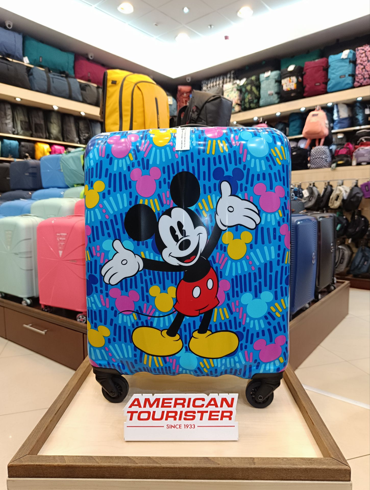 American Tourister Disney kabinbőrönd