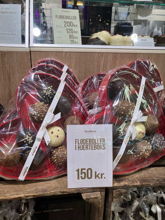 Flødeboller i ❤️ æske 