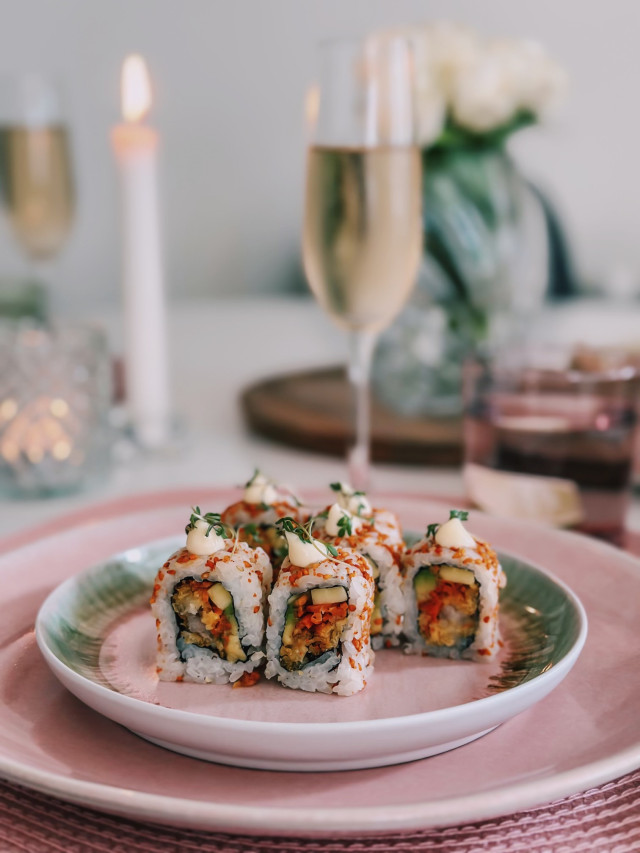 6 STK GRATIS SUSHI