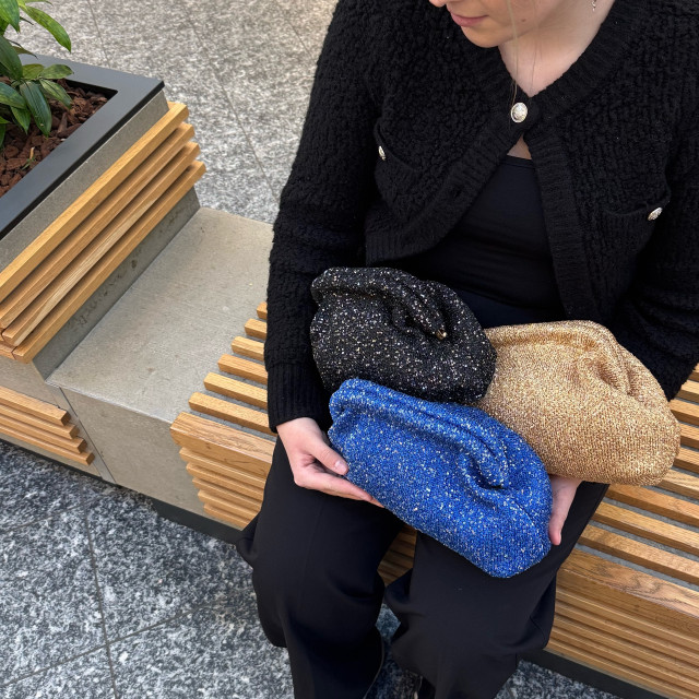 Man må aldrig gå ned på glimmer!✨💙💛🖤