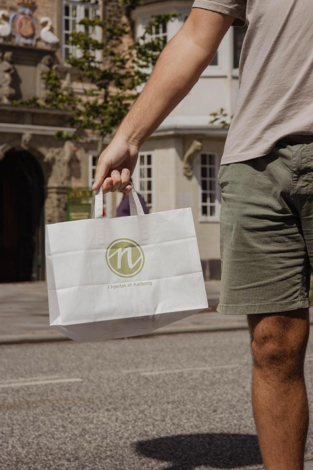 Bestil på Nadias.dk