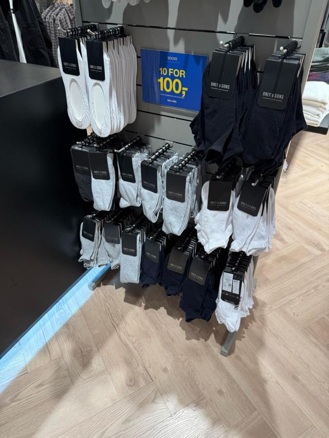 10 STRØMPER TIL 100 DKK 🧦