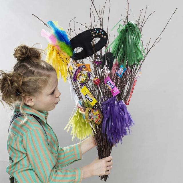 🍭WORKSHOP: lav et fastelavnsris 🍭