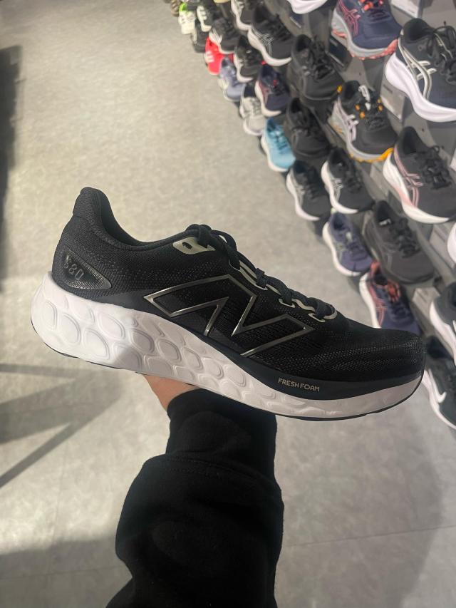 New Balance 680