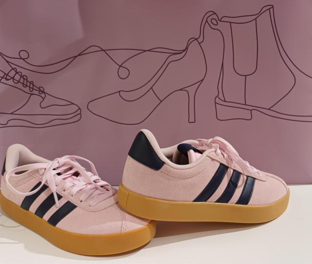 🍀🍀Adidas🍀🍀