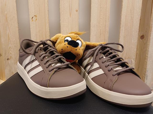 🍀🍀Adidas🍀🍀