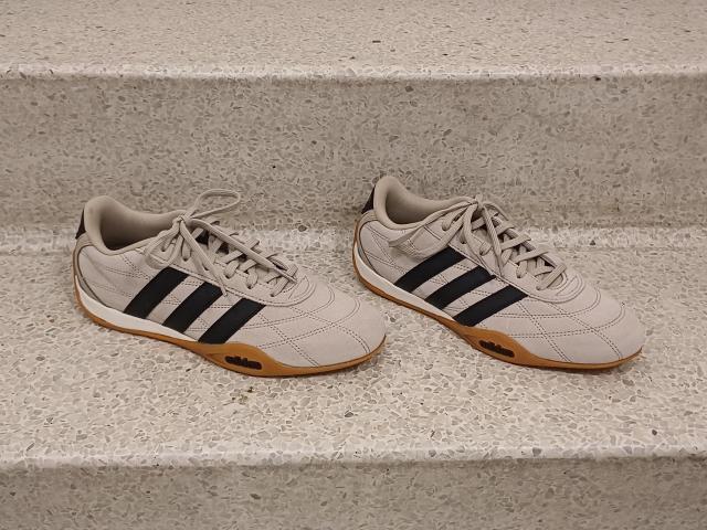 🍀🍀Adidas🍀🍀