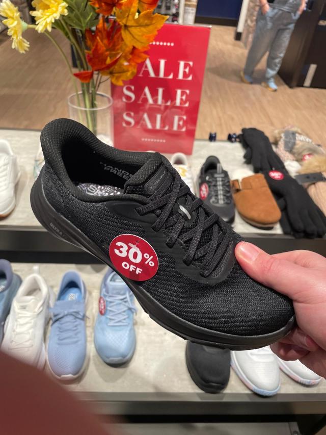Skechers SALE