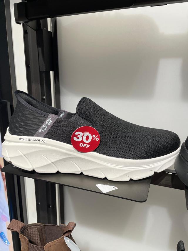 SKECHERS SALE 