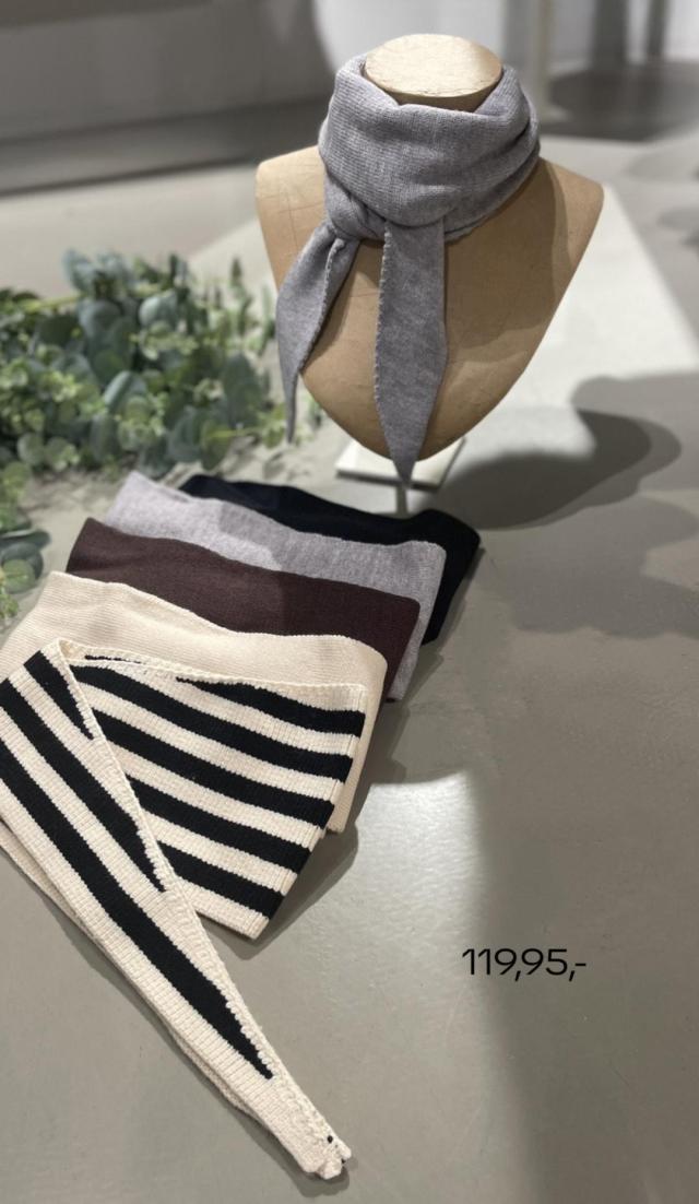 PCKOMMA SCARF