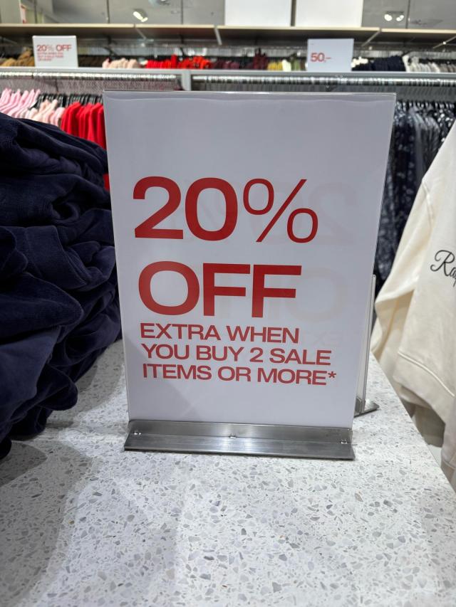 Køb 2 eller flere SALE items på HOME og få -20%