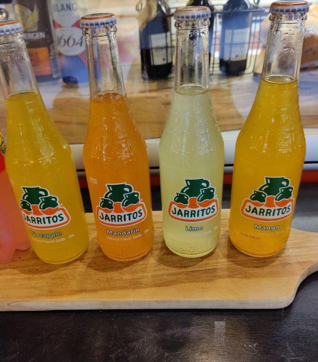 Udvalg mexicanske sodavand, f. eks .lime el. mandarin.