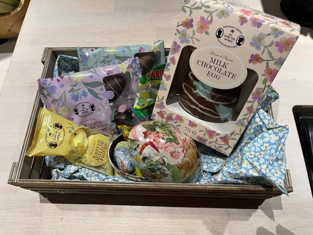 Fine gavekurve nu i butikken