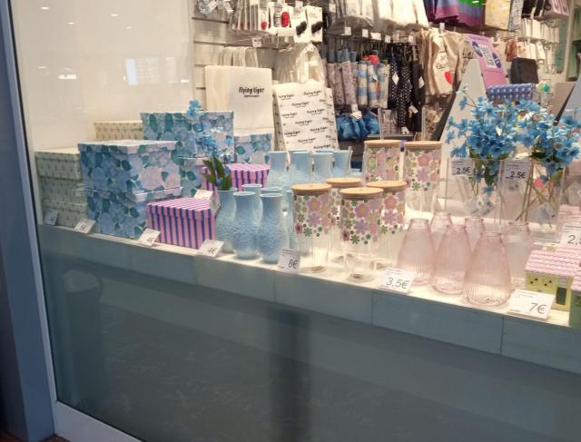 Spring dining and party