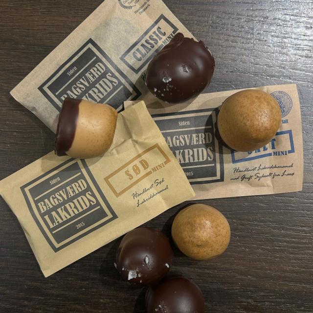 BAGSVÆRD LAKRIDS FLØDEBOLLEN ER TILBAGE!!