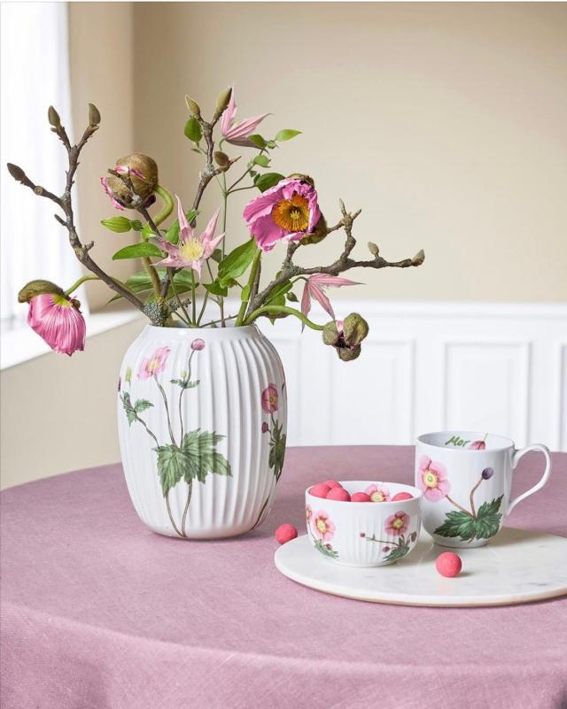 MORS DAG SØNDAG DEN  10.  MAJ