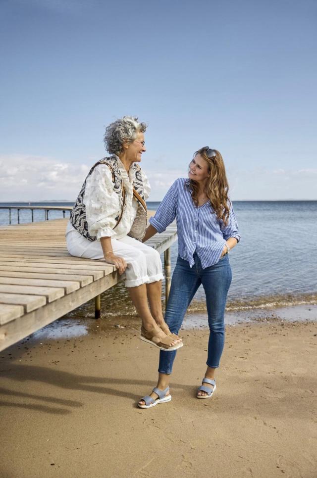 Green Comfort Leaf Lucy 🤎