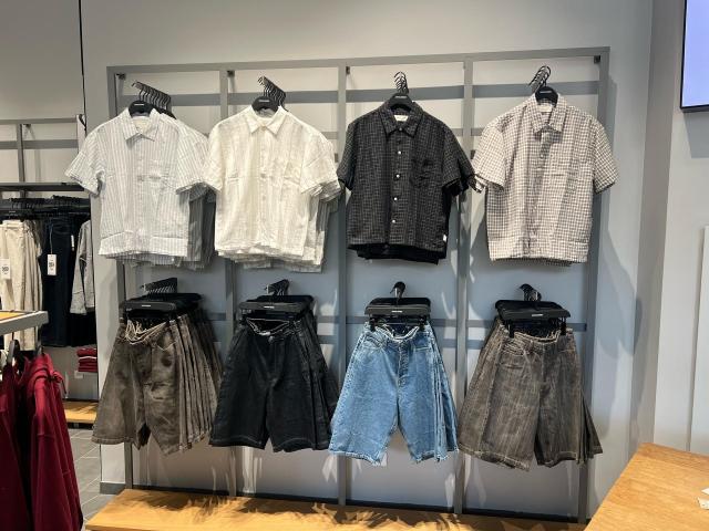 Baggy denim shorts - casual skjorte til de unge 