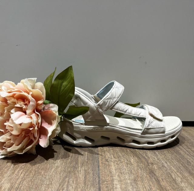 ⭐️Glidestep sandal⭐️