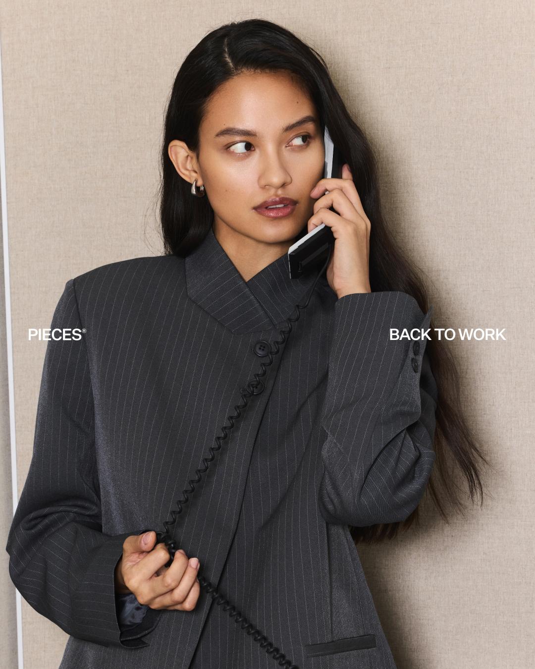 PIECES&colon; Back to work