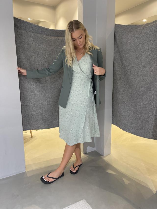 wrap dresses 