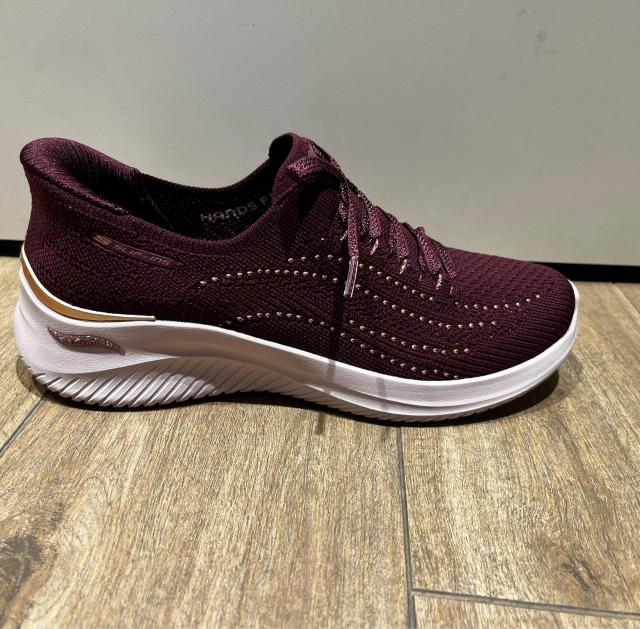 ⭐️Skechers Martha Stewart⭐️