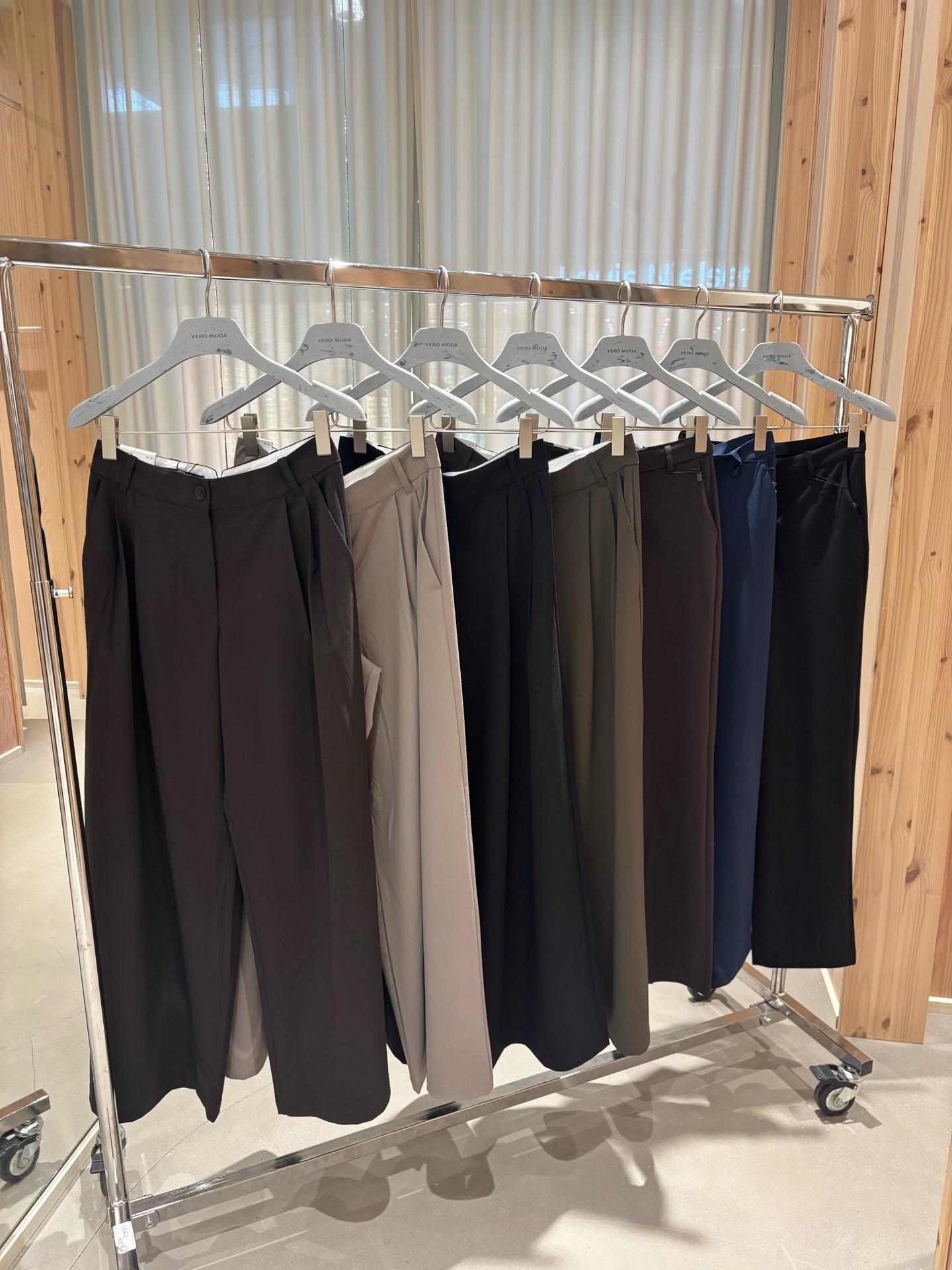 20&percnt; off pants