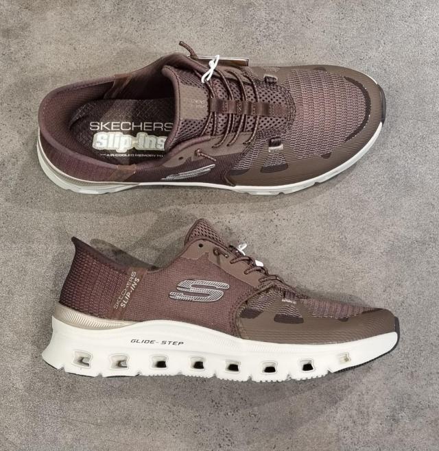 🍂🍂Skechers🍂🍂