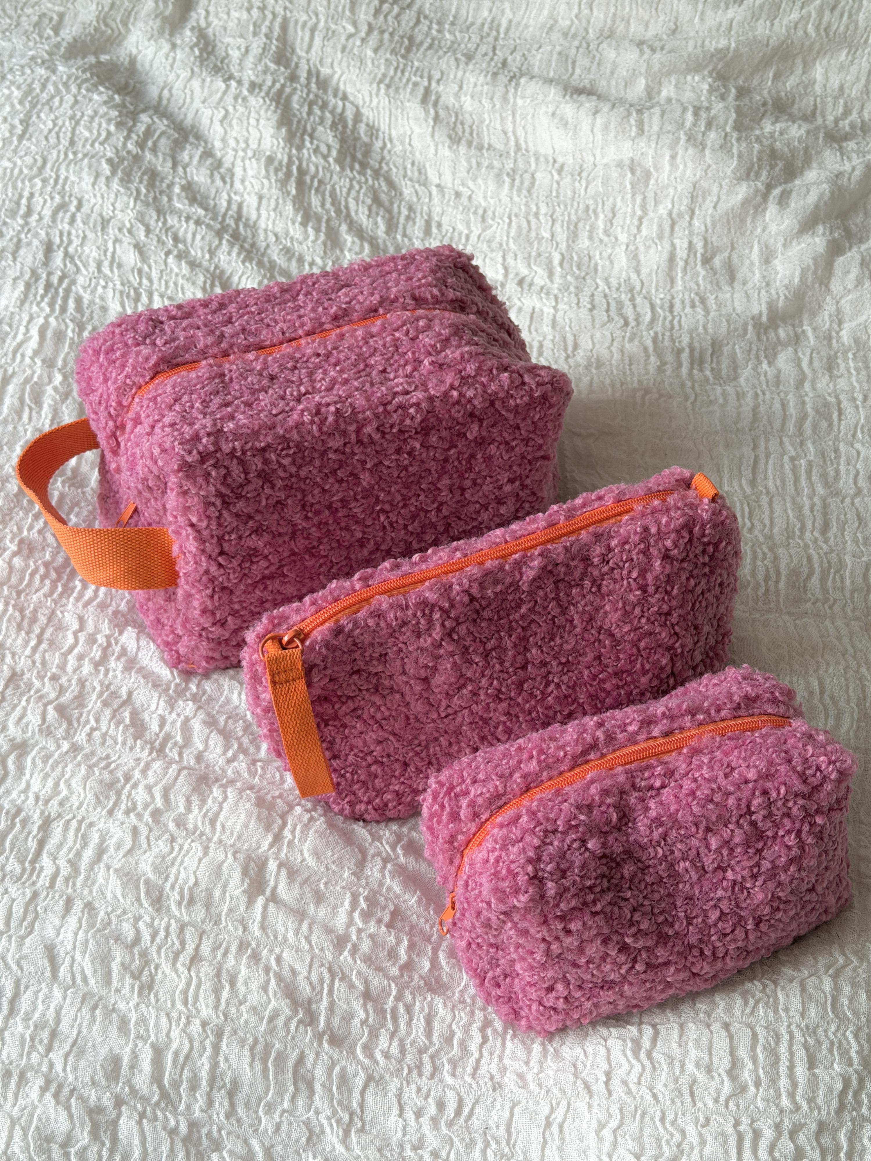 Teddy&comma; pink og klar til at komme med p&aring; farten