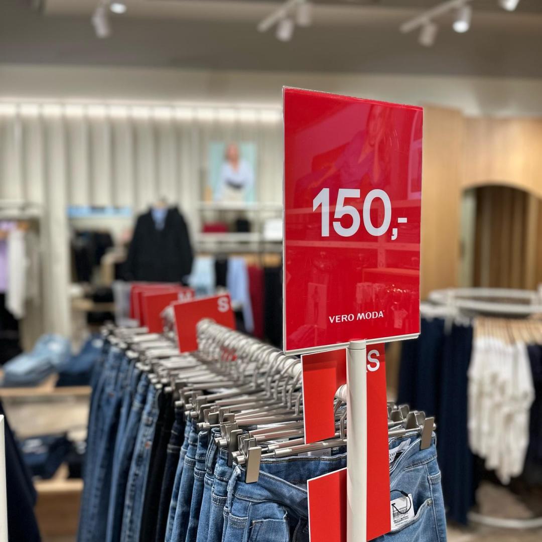 JEANS SALE